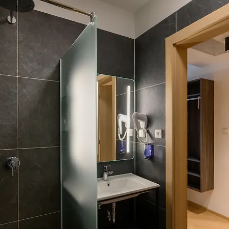 B&B Hotel Maribor Hotel 3*