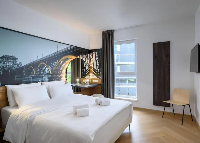 Hotel B&B Hotel Maribor 3*