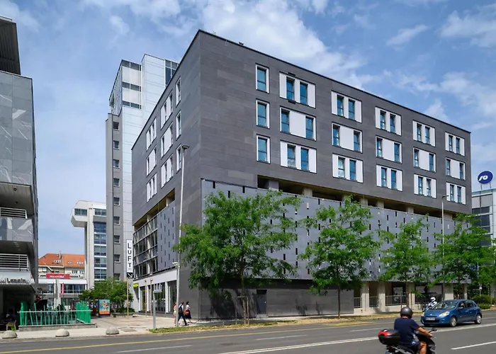 Hotel B&B Hotel Maribor 3*